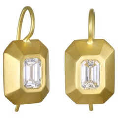 Faye Kim 18 Karat Gold Emerald Cut Diamond Shield Earrings