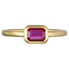 Faye Kim 18 Karat Gold Emerald Cut Hot Pink Sapphire Single Stone Bezel Ring