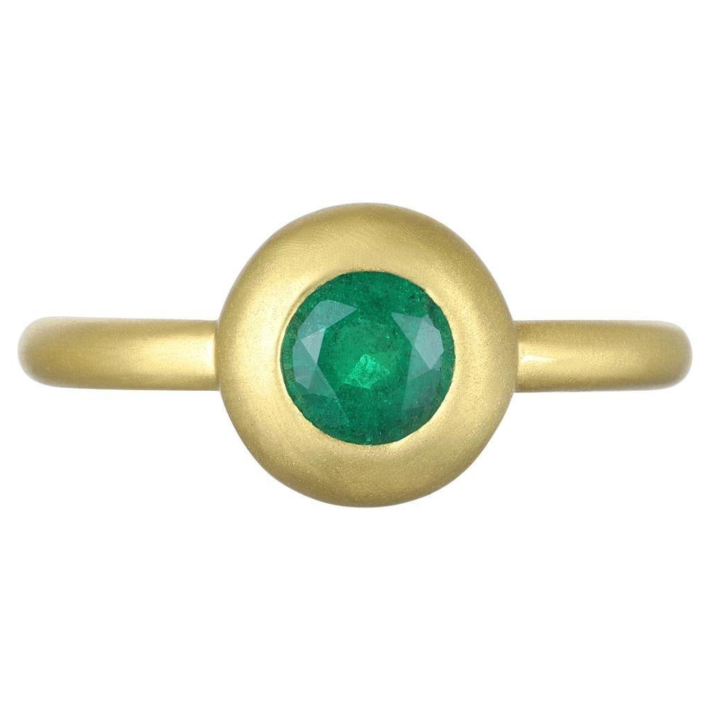 Faye Kim 18 Karat Gold Emerald Dome Ring For Sale