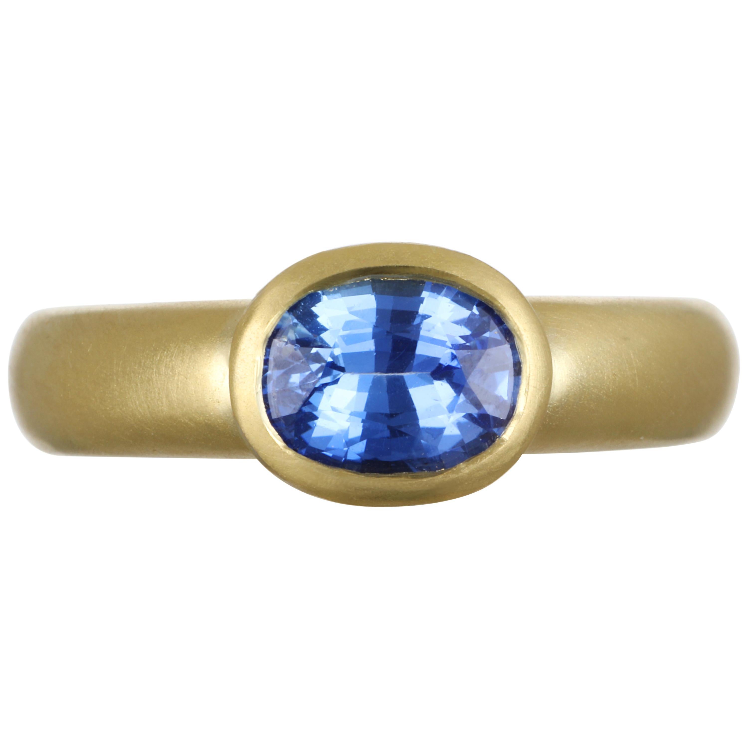 Faye Kim 18 Karat Gold Faceted Oval Ceylon Blue Sapphire Ring