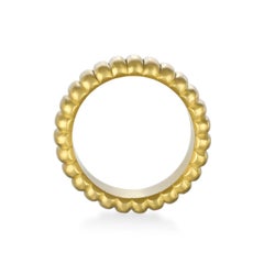 Faye Kim 18 Karat Gold Grooved Band Ring, size 7.75