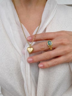 Faye Kim 18 Karat Gold Heart Locket Pendant with Diamond