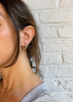 Faye Kim 18 Karat Gold Hinged Hoops - Medium