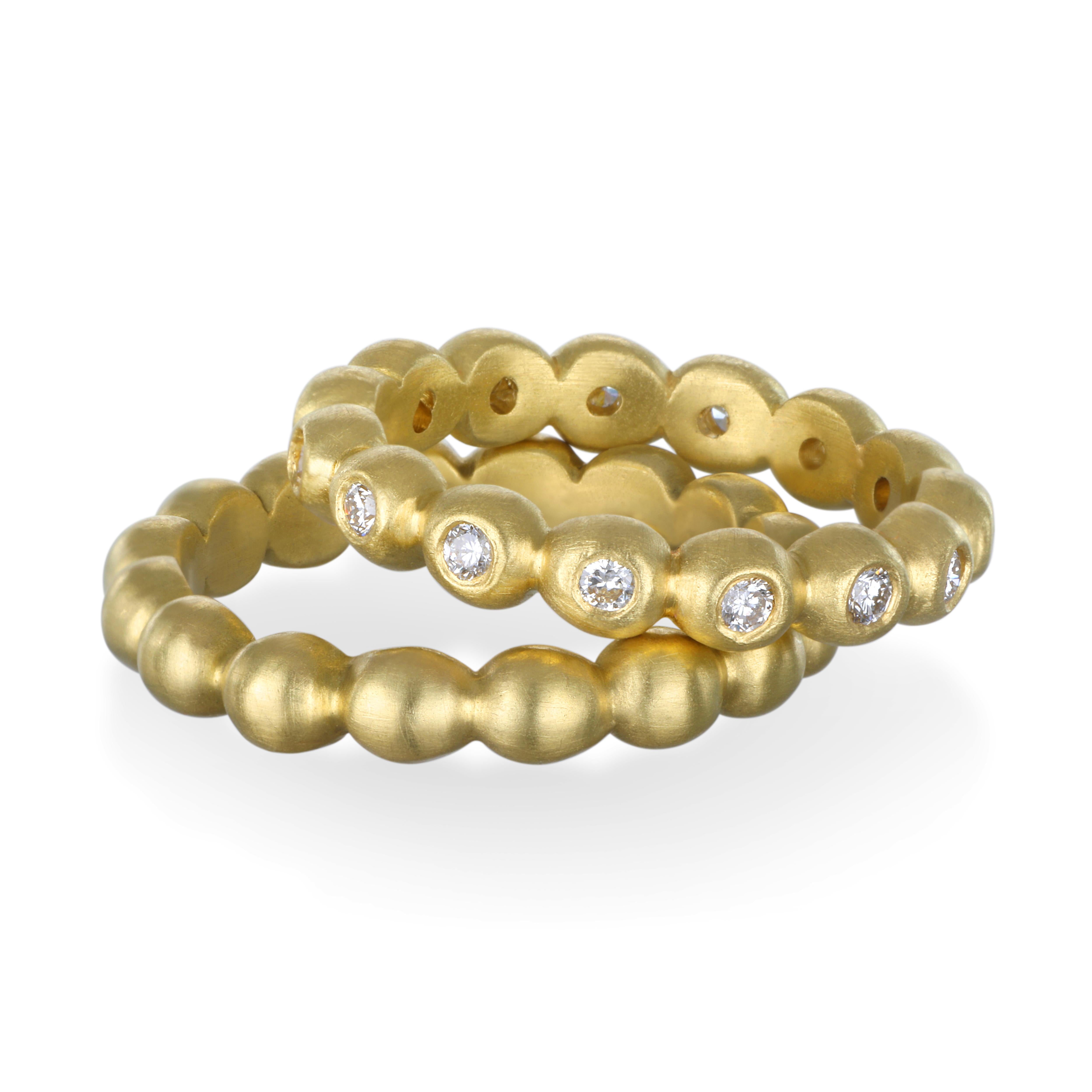 Faye Kim Bague en or 18 carats à granulation moyenne et perles Neuf - En vente à Westport, CT