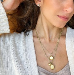 Faye Kim 18 Karat Gold Medium Round Locket