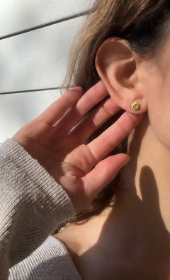 Faye Kim 18 Karat Gold Milky Diamond Granulation Stud Earrings