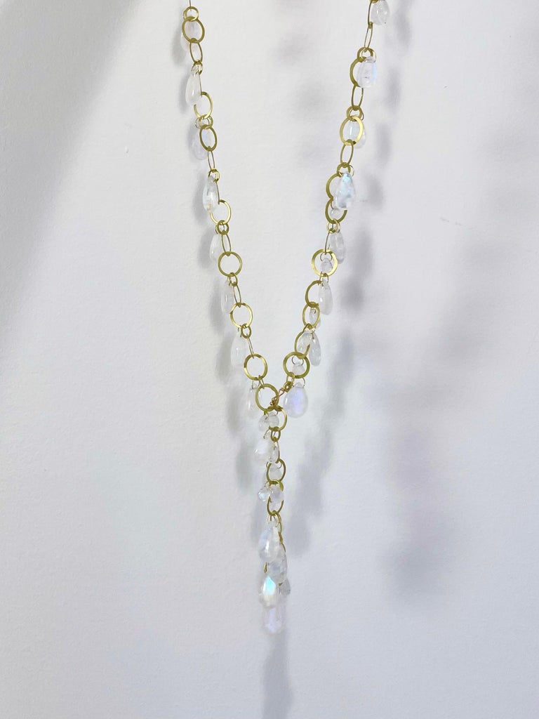 Faye Kim 18 Karat Gold Moonstone Fringe Necklace In New Condition For Sale In Westport, CT