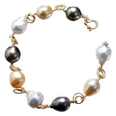 Faye Kim 18 Karat Gold Multi-Color South Sea Baroque Pearl Gold Link Bracelet