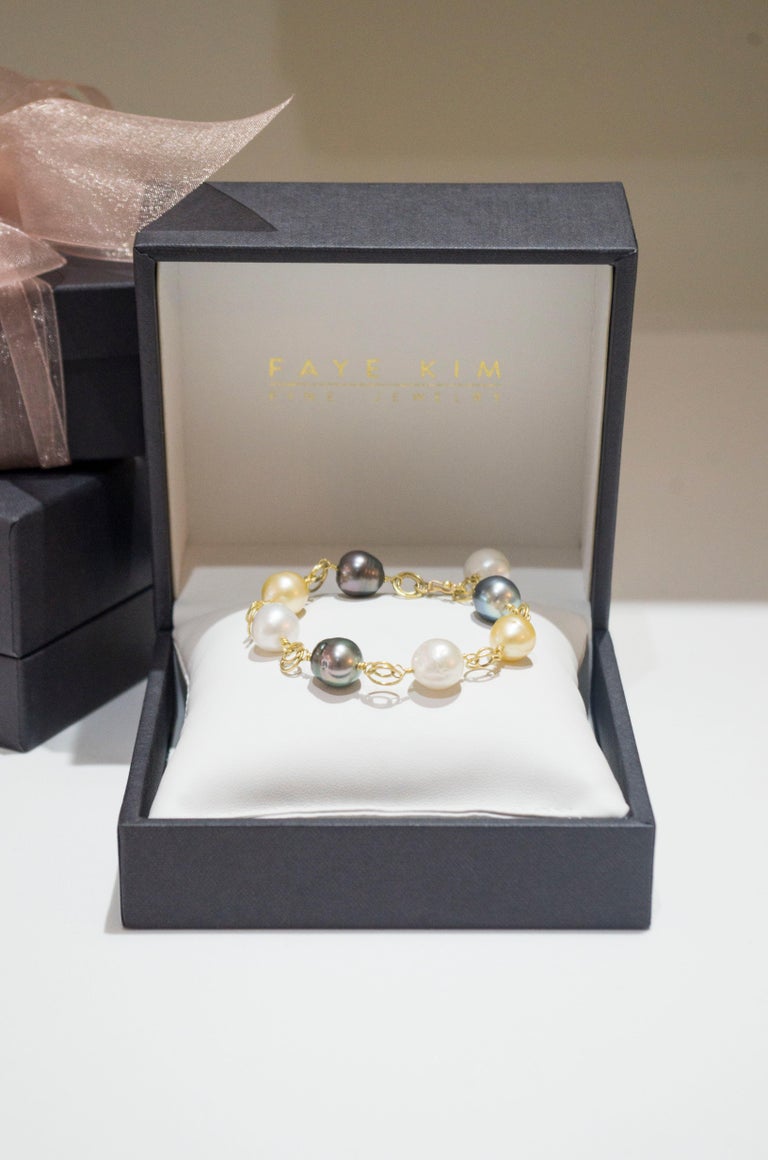 Faye Kim 18 Karat Gold Multi-Color South Sea Pearl Gold Link Bracelet For Sale 2