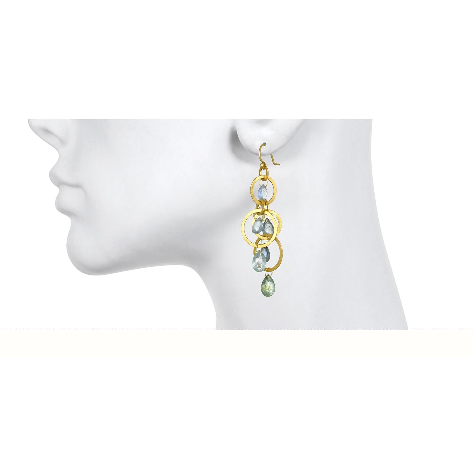 Faye Kim 18 Karat Gold Multi-Loop Umba Sapphire Briolette Drop Earrings In New Condition For Sale In Westport, CT