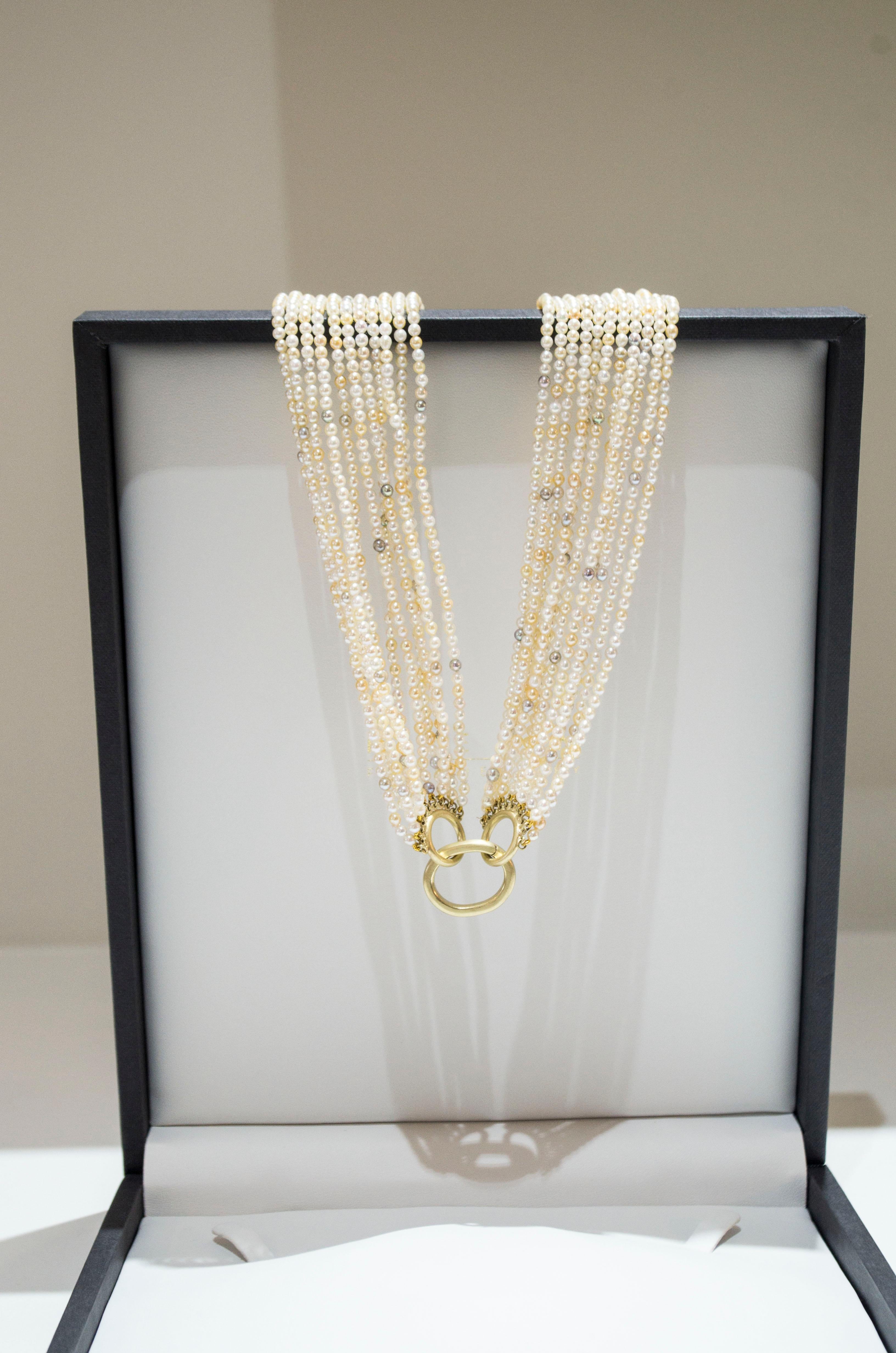Mehrreihige Akoya-Keshi-Perlenkette von Kim, 18 Karat Gold, 18 Karat im Angebot 5