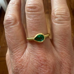 Faye Kim 18 Karat Gold Pear-Shaped Emerald Single Stone Bezel Ring