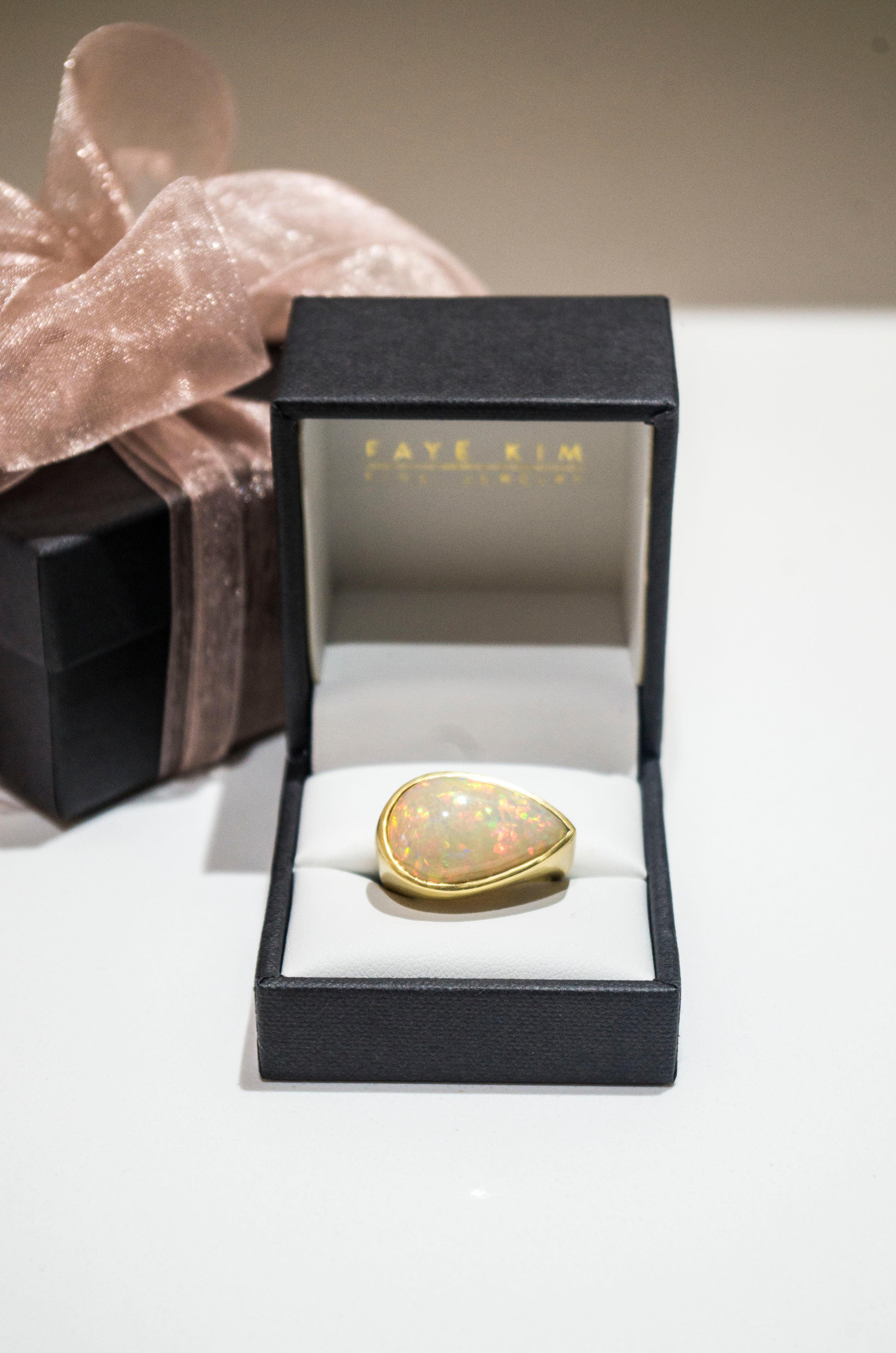 Contemporary Faye Kim 18 Karat Gold Pear-Shaped Ethiopian Opal Ring For Sale