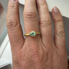 Faye Kim 18 Karat Gold Pear-Shaped Paraiba Tourmaline Single Stone Bezel Ring