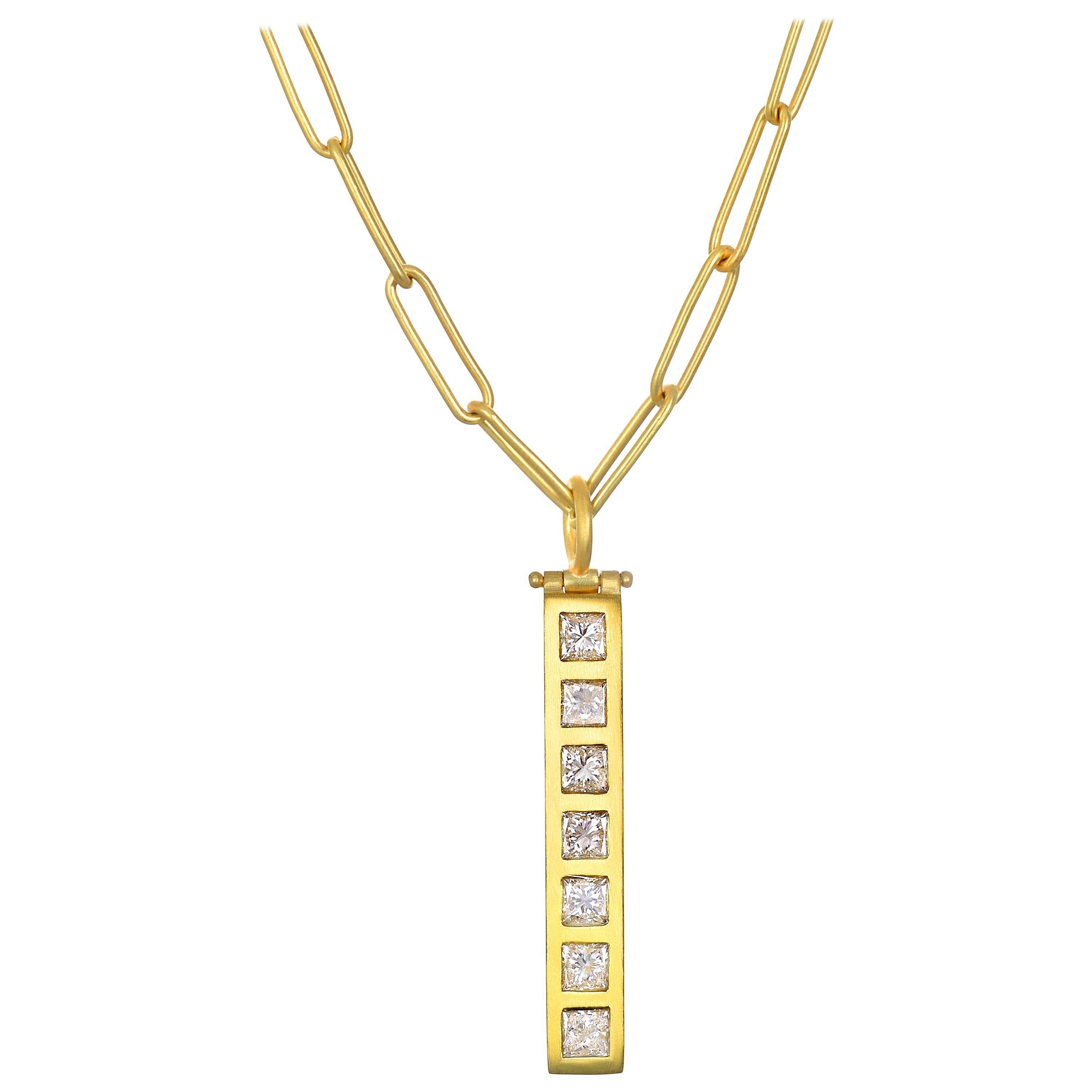 Faye Kim 18 Karat Gold Radiant Cut Diamond Pendant Necklace