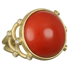 Faye Kim Bague en or 18 carats, corail rouge et diamants