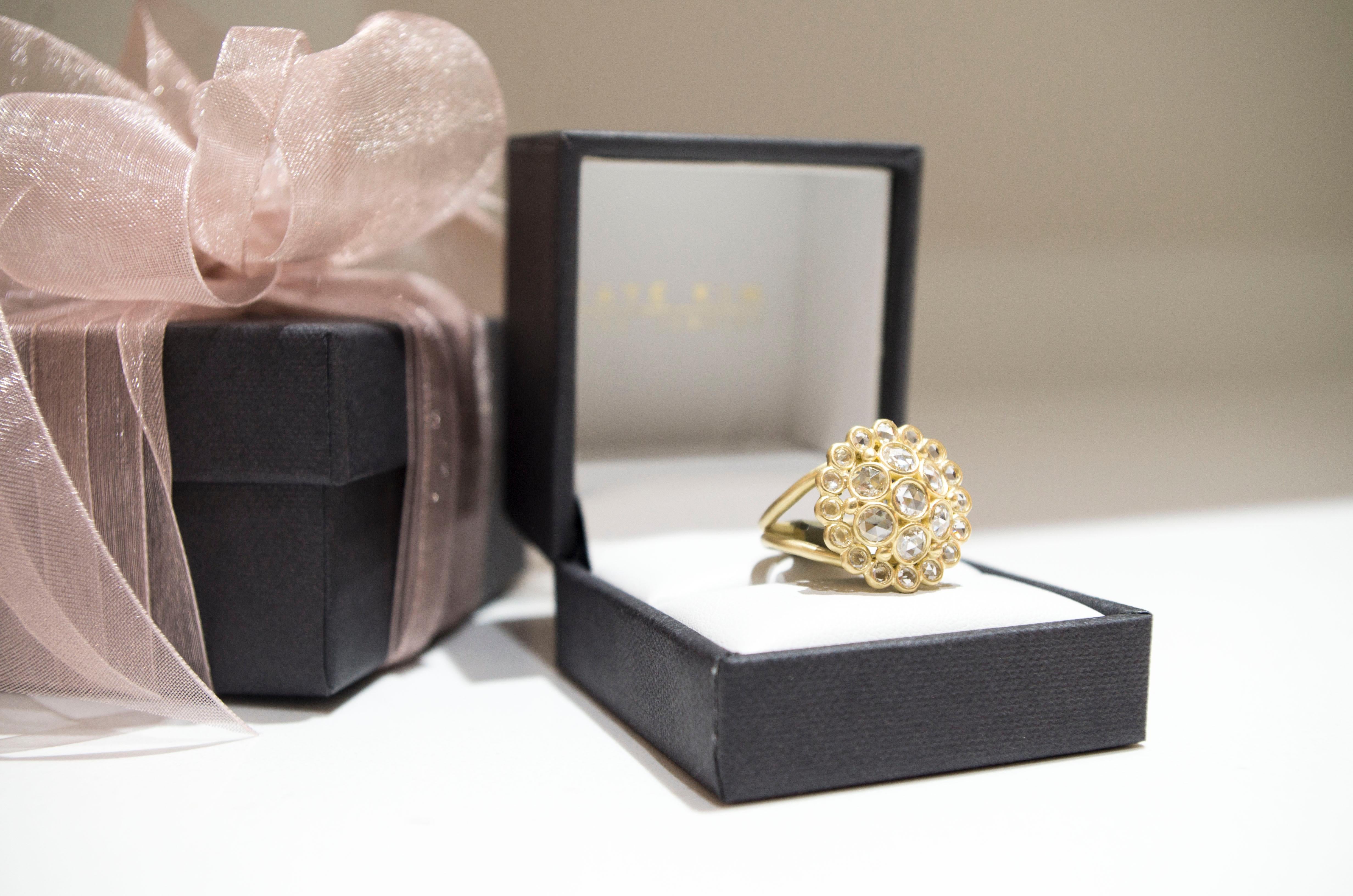 Faye Kim 18 Karat Gold Rose Cut Diamond Dome Ring In New Condition For Sale In Darien, CT