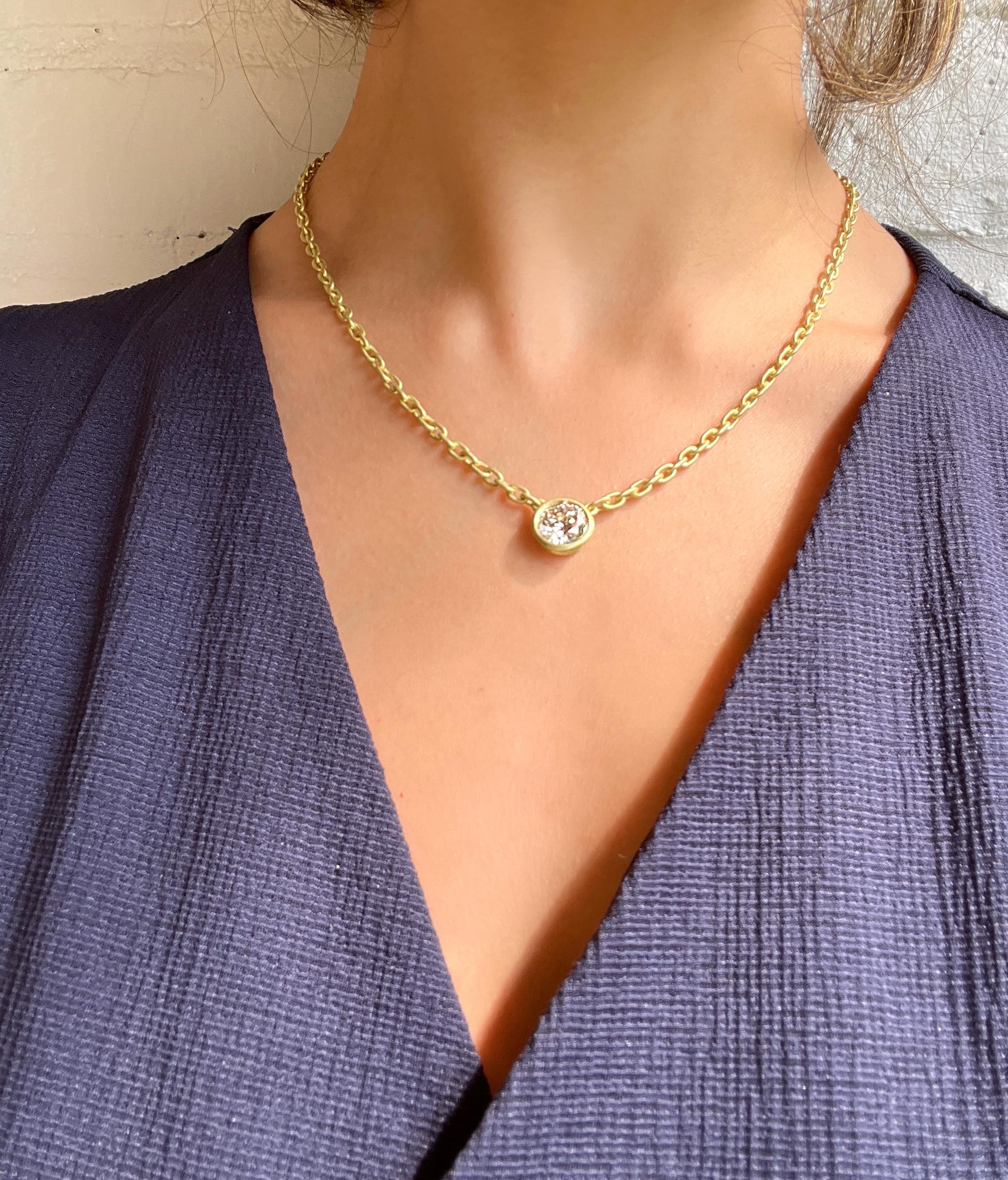 Contemporary Faye Kim 18 Karat Gold Round Brilliant Cut Diamond Bezel Necklace For Sale