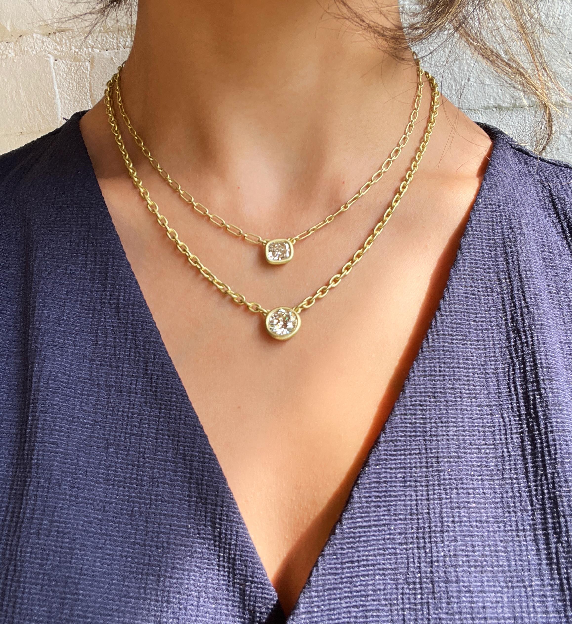 Women's or Men's Faye Kim 18 Karat Gold Round Brilliant Cut Diamond Bezel Necklace For Sale
