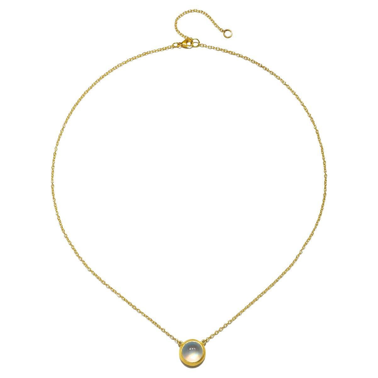 Faye Kim 18 Karat Gold Round Moonstone Necklace - 4.18 carats