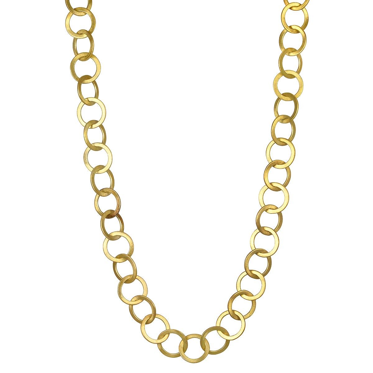 Experience luxury every day in Faye Kim's 18 Karat Gold Handmade Round Planished Lighter Weight Link Chain. The perfect go-to chain has round planished links all of which give it gorgeous texture and a bold look for the modern woman. This chain is