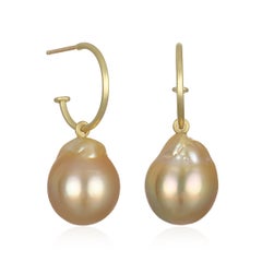 Faye Kim 18 Karat Gold Signature Wire Hoop Earrings