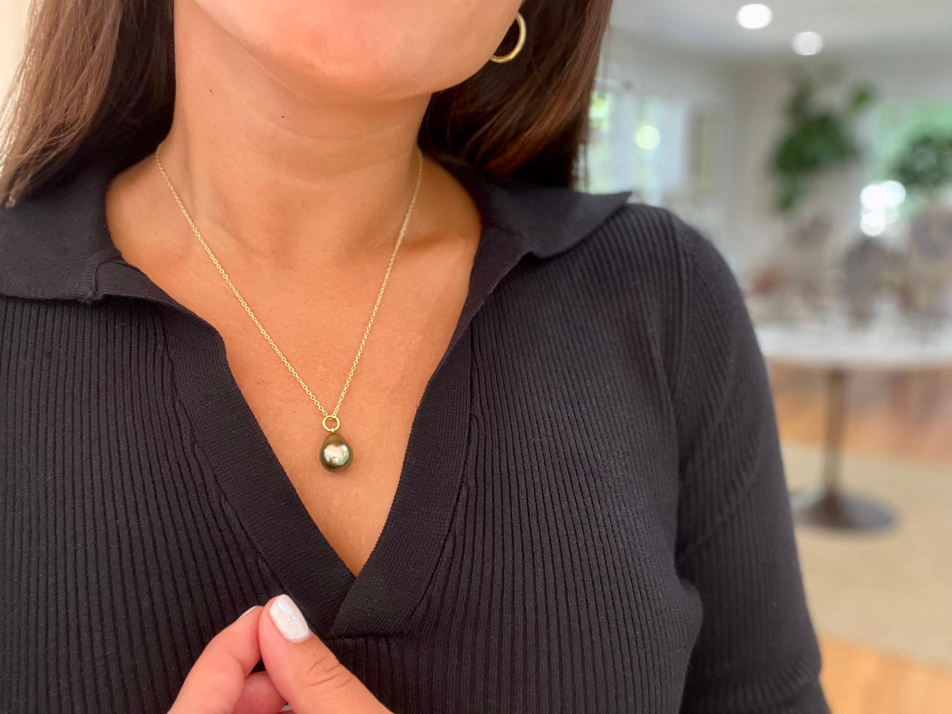 Uncut Faye Kim 18 Karat Gold South Sea Pearl Drop Pendant Necklace For Sale