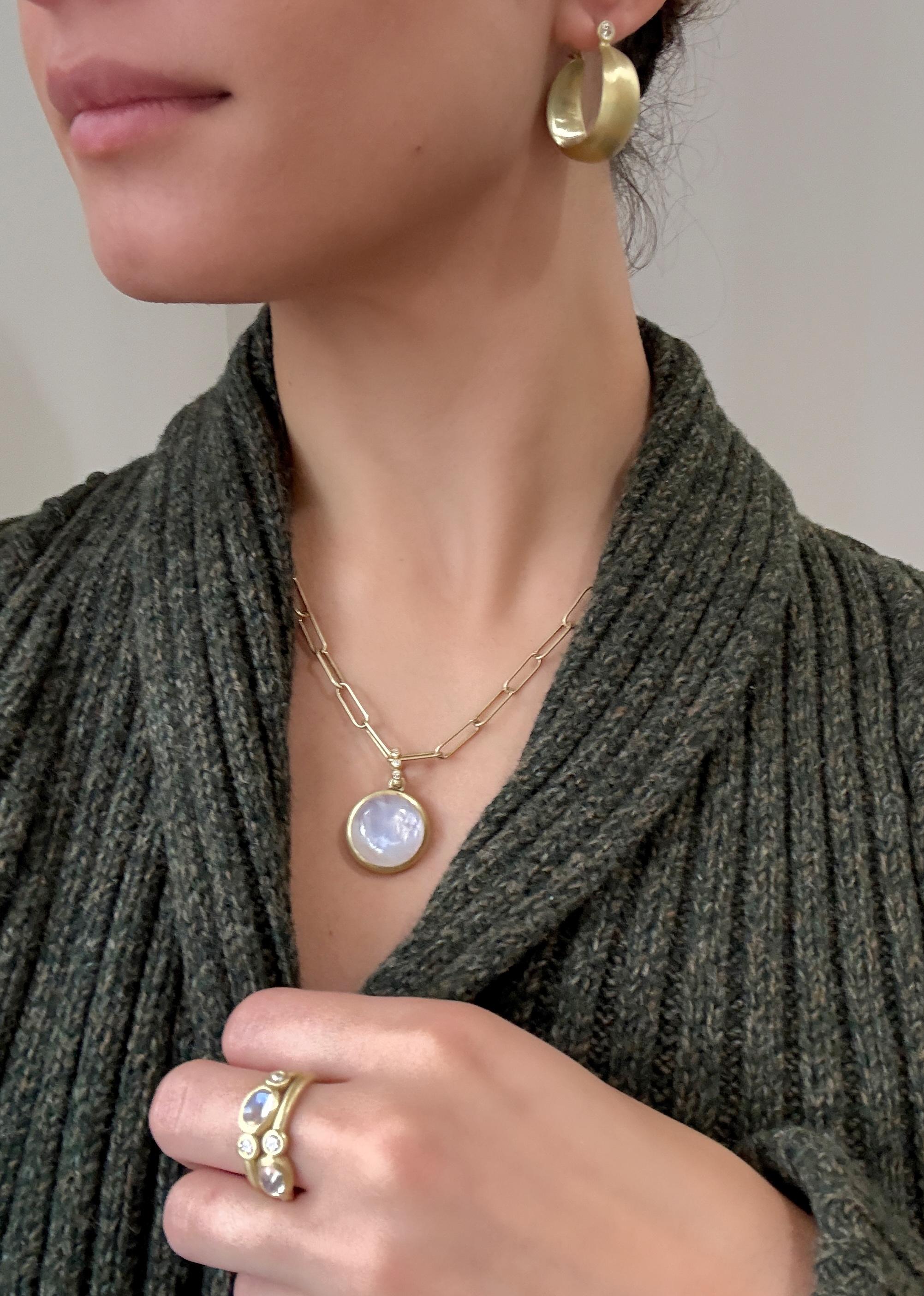 Contemporary Faye Kim 18 Karat Gold Synclastic Diamond Hoop Earrings For Sale