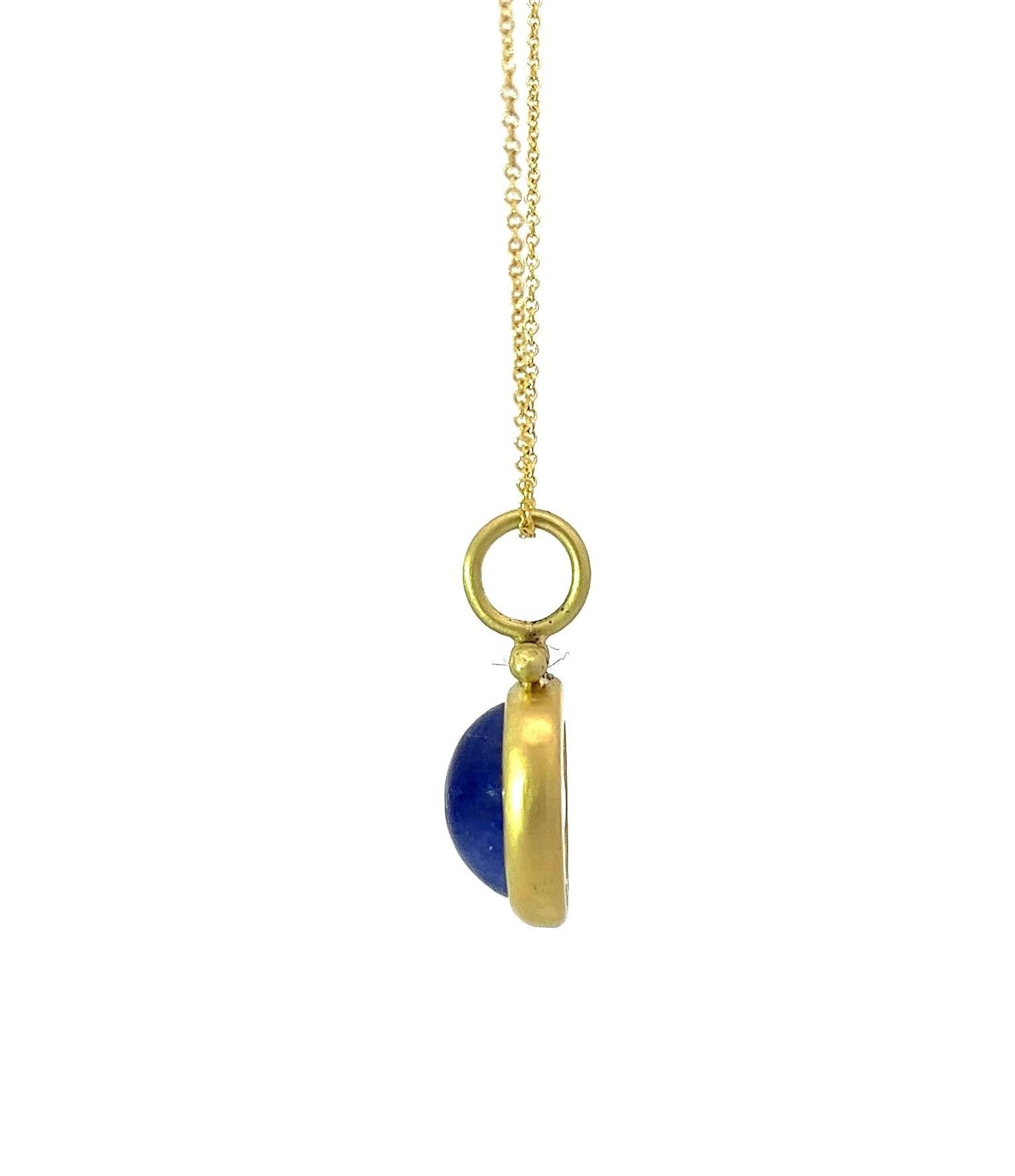 Contemporary Faye Kim 18 Karat Gold Tanzanite Cabachon Hinged Bail Pendant with Cable Chain For Sale