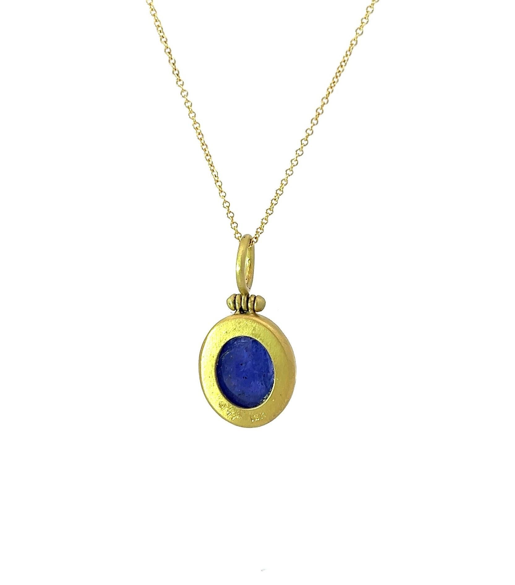 Cabochon Faye Kim 18 Karat Gold Tanzanite Cabachon Hinged Bail Pendant with Cable Chain For Sale