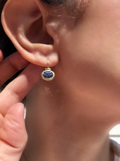 Faye Kim 18 Karat Gold Tansanit Scharnier-Ohrringe