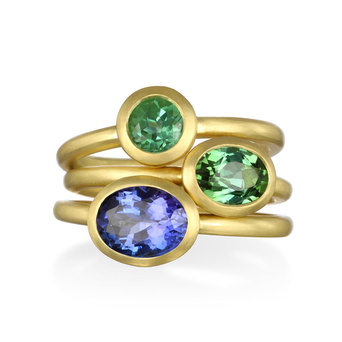 Contemporary Faye Kim 18 Karat Gold Tanzanite Oval Bezel Ring For Sale