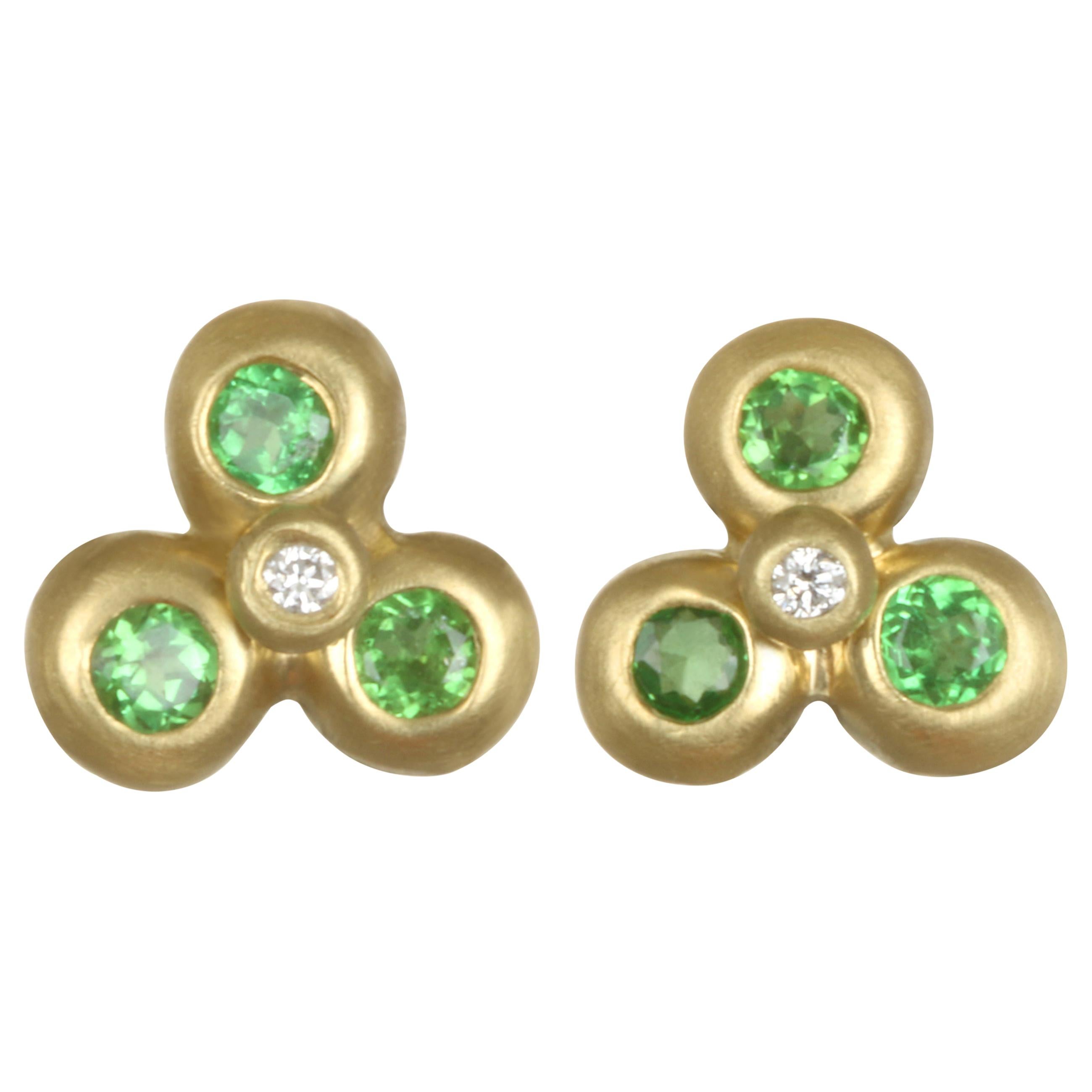 Faye Kim 18 Karat Gold Tsavorite Stud Earrings For Sale