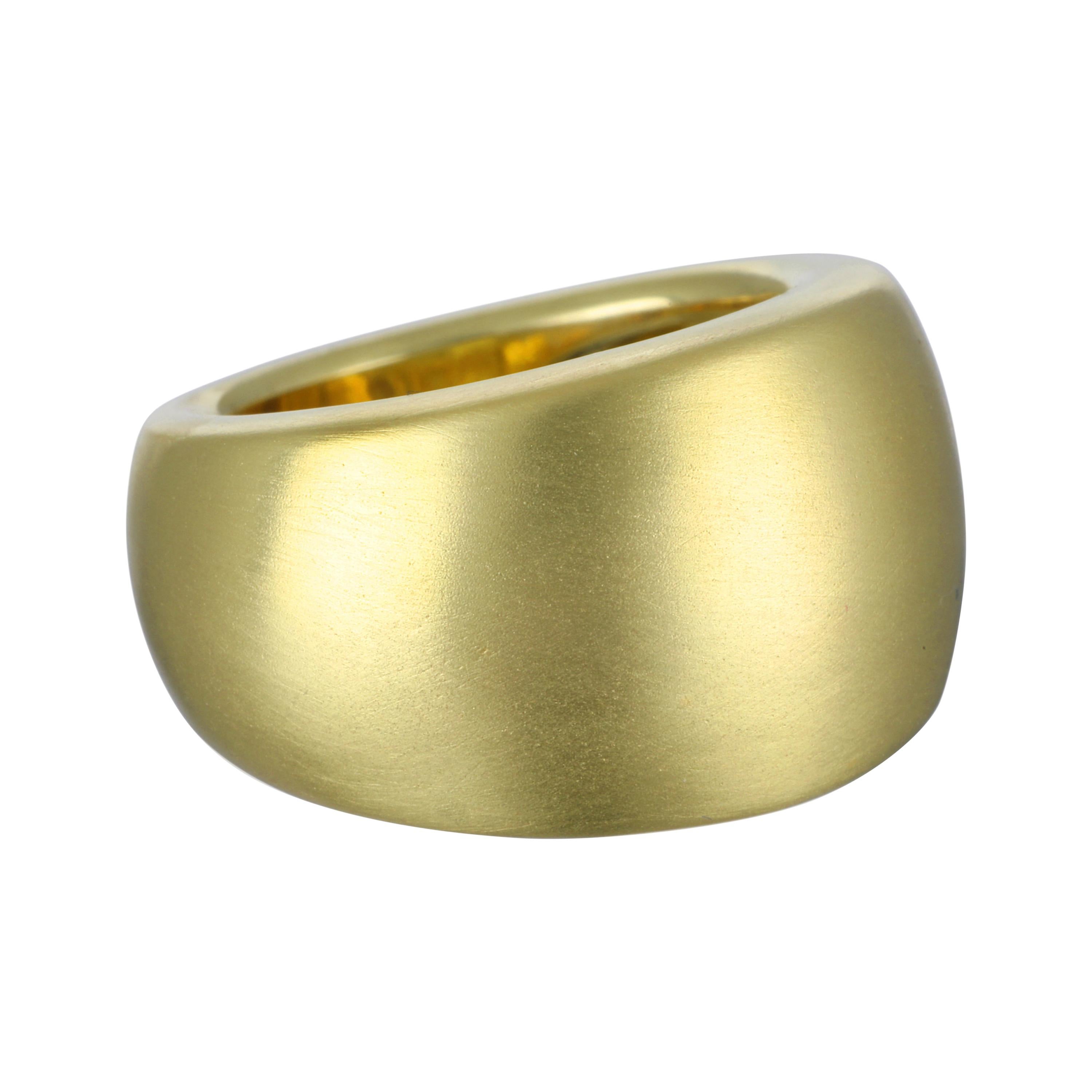 Faye Kim 18 Karat Gold Wide Barrel Ring For Sale