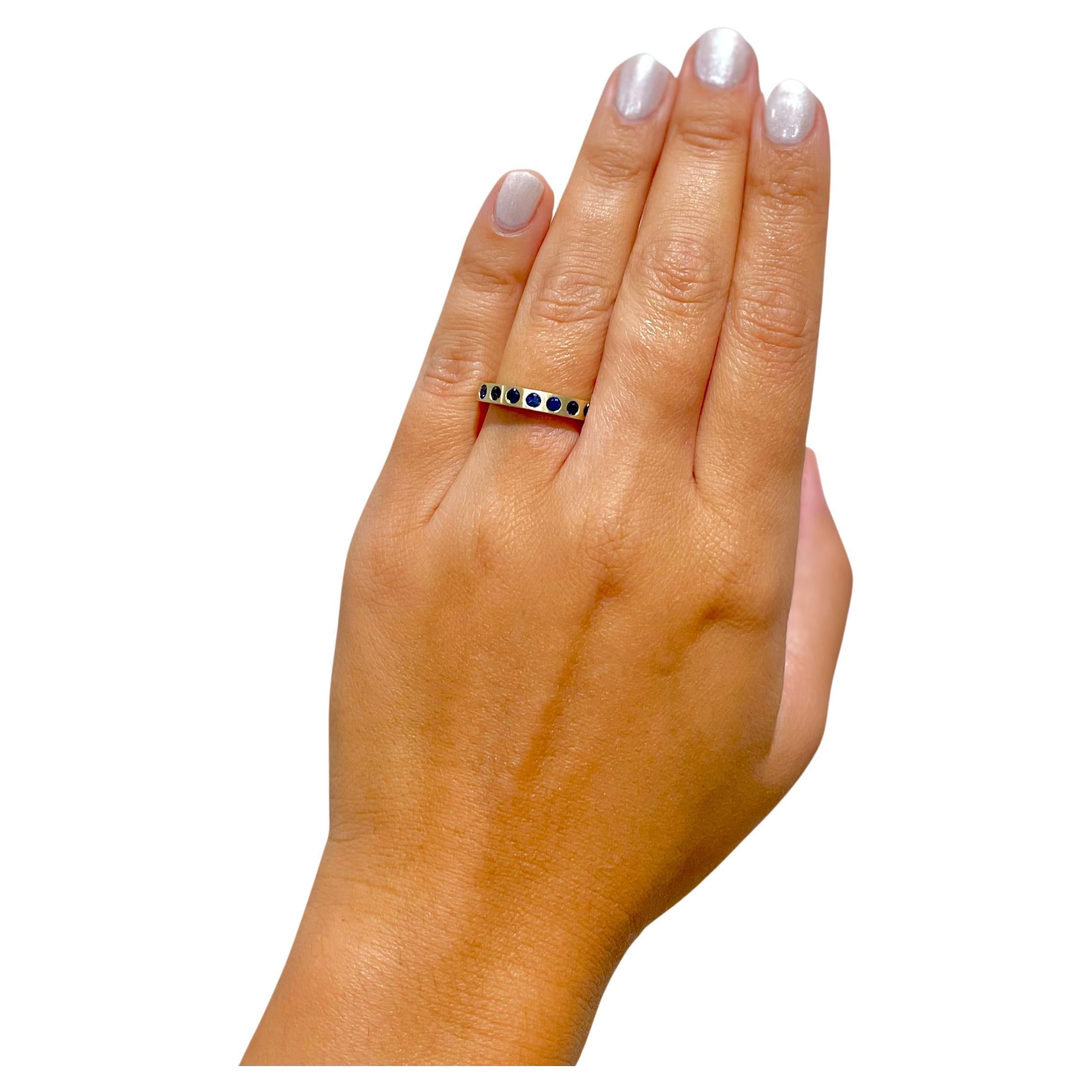 Contemporary Faye Kim 18 Karat Gold Yellow Sapphire Burnished Bar Ring For Sale