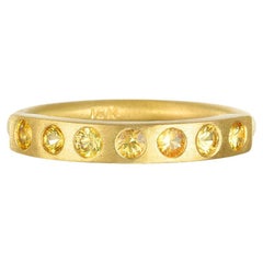 Barring aus 18 Karat Gold mit gelbem Saphir und brüniertem Barring von Faye Kim