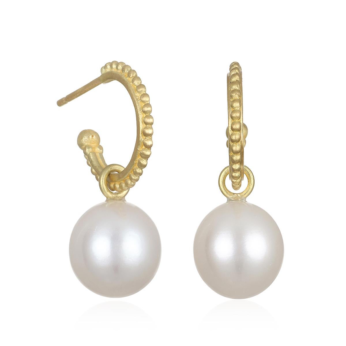 Contemporain Faye Kim Boucles d'oreilles cerceau granulation 18 carats en vente