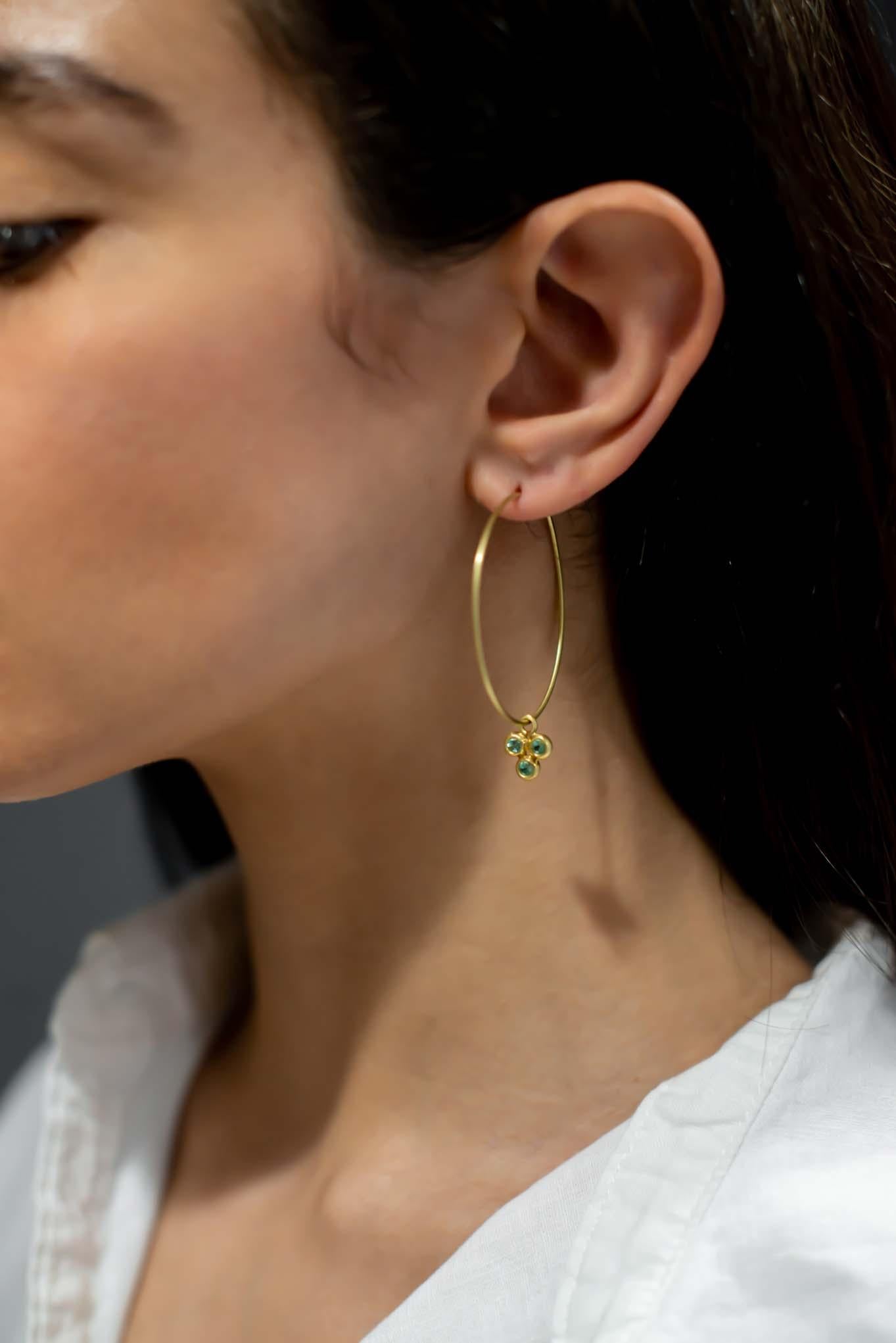 Contemporain Faye Kim 18 Karat Gold Triple Ruby Drops en vente