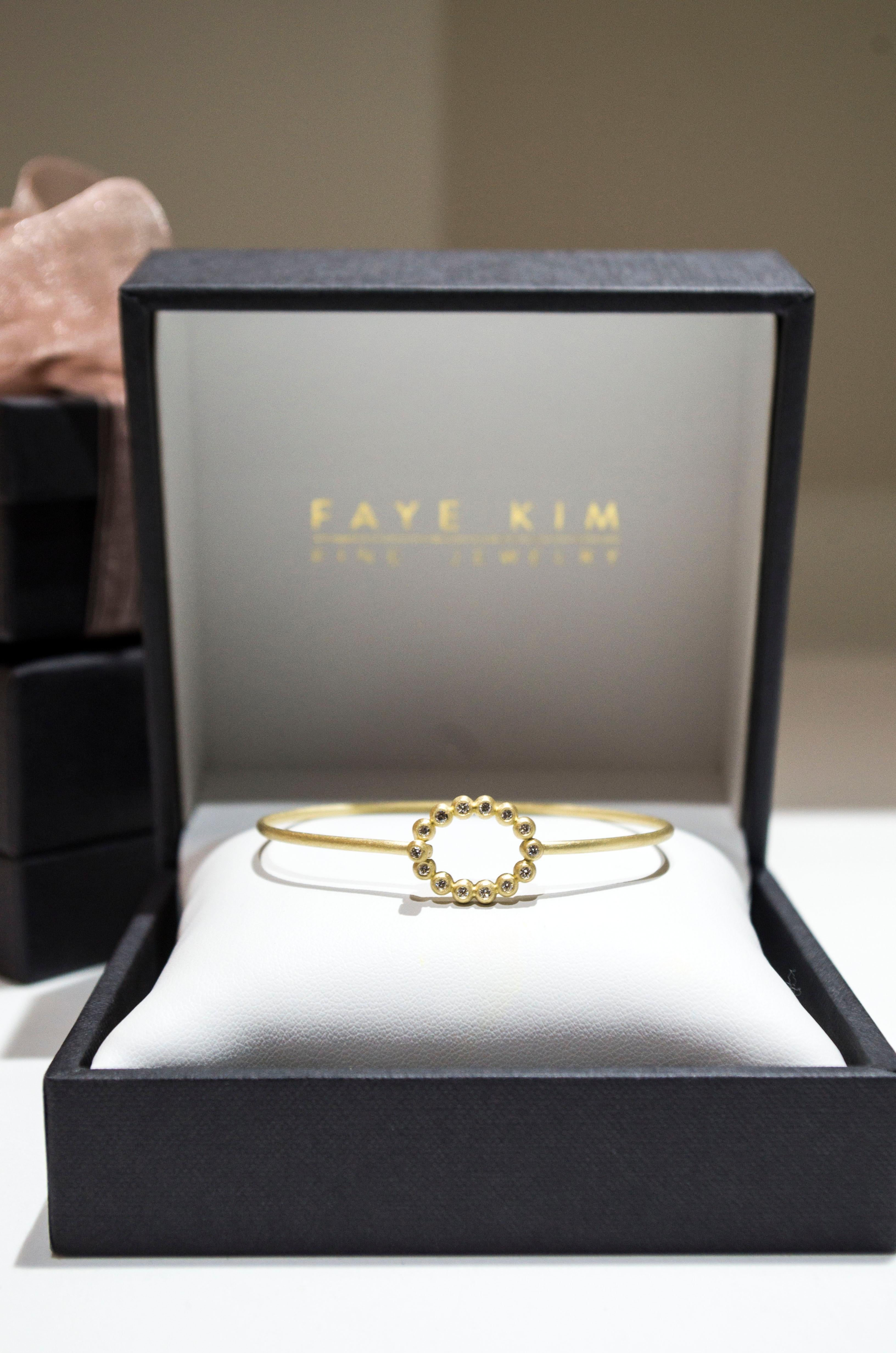 Faye Kim 18 Karat Gold Bangle with Oval Diamond Closure In New Condition For Sale In Westport, CT