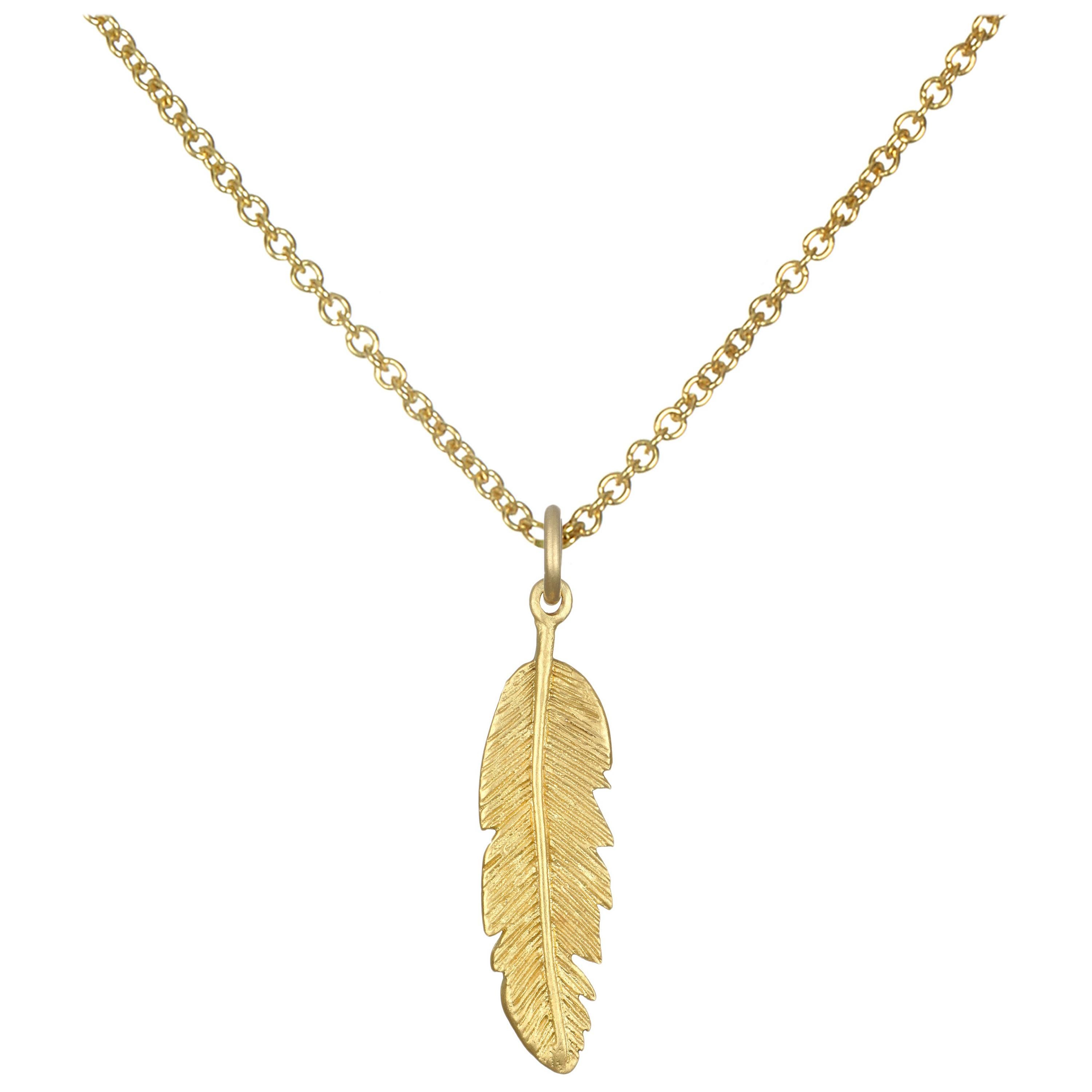Faye Kim 18k Gold Feather Charm Necklace For Sale at 1stDibs