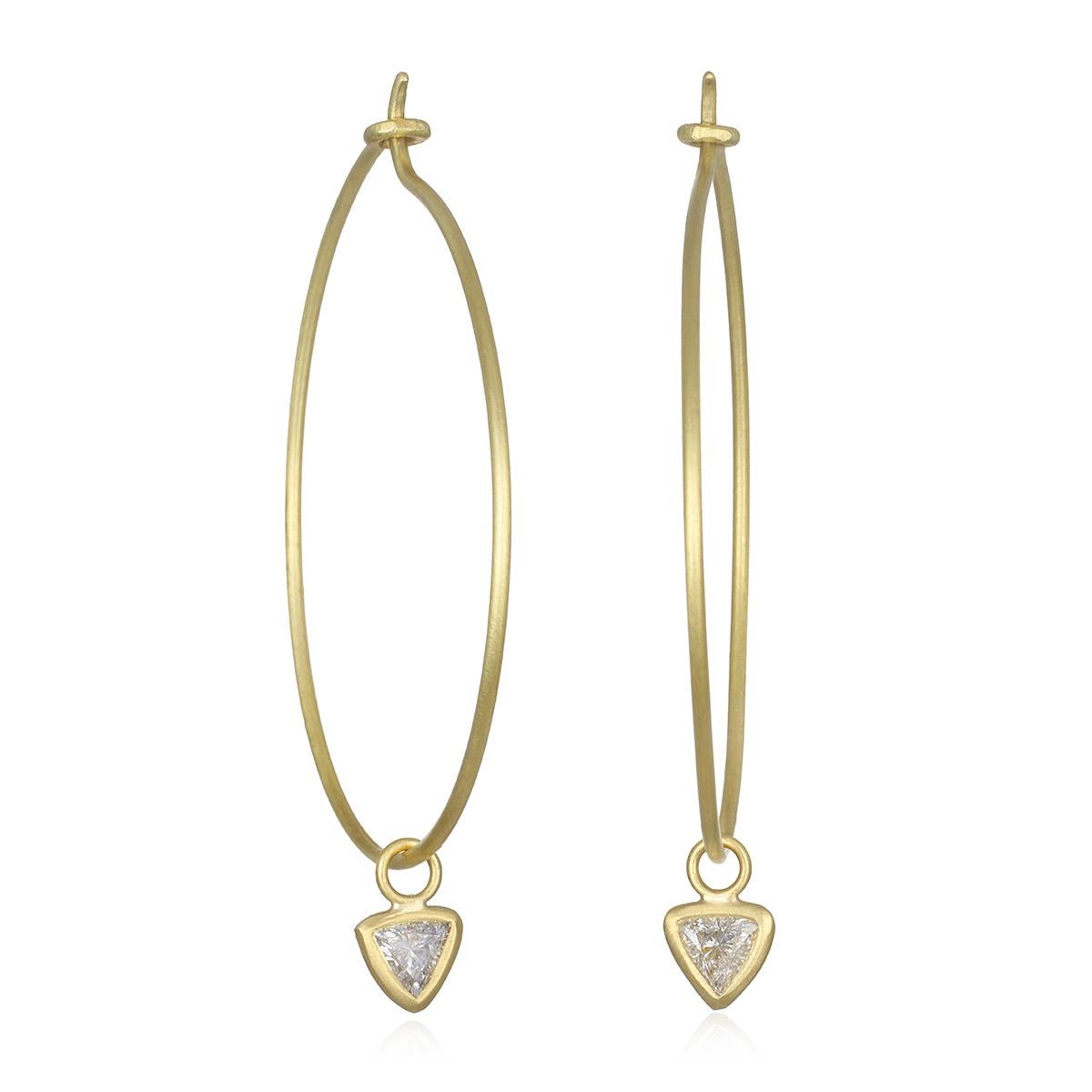 Trillion Cut Faye Kim 18 Karat Gold Hoop Earrings with Trillion Diamond Drops For Sale