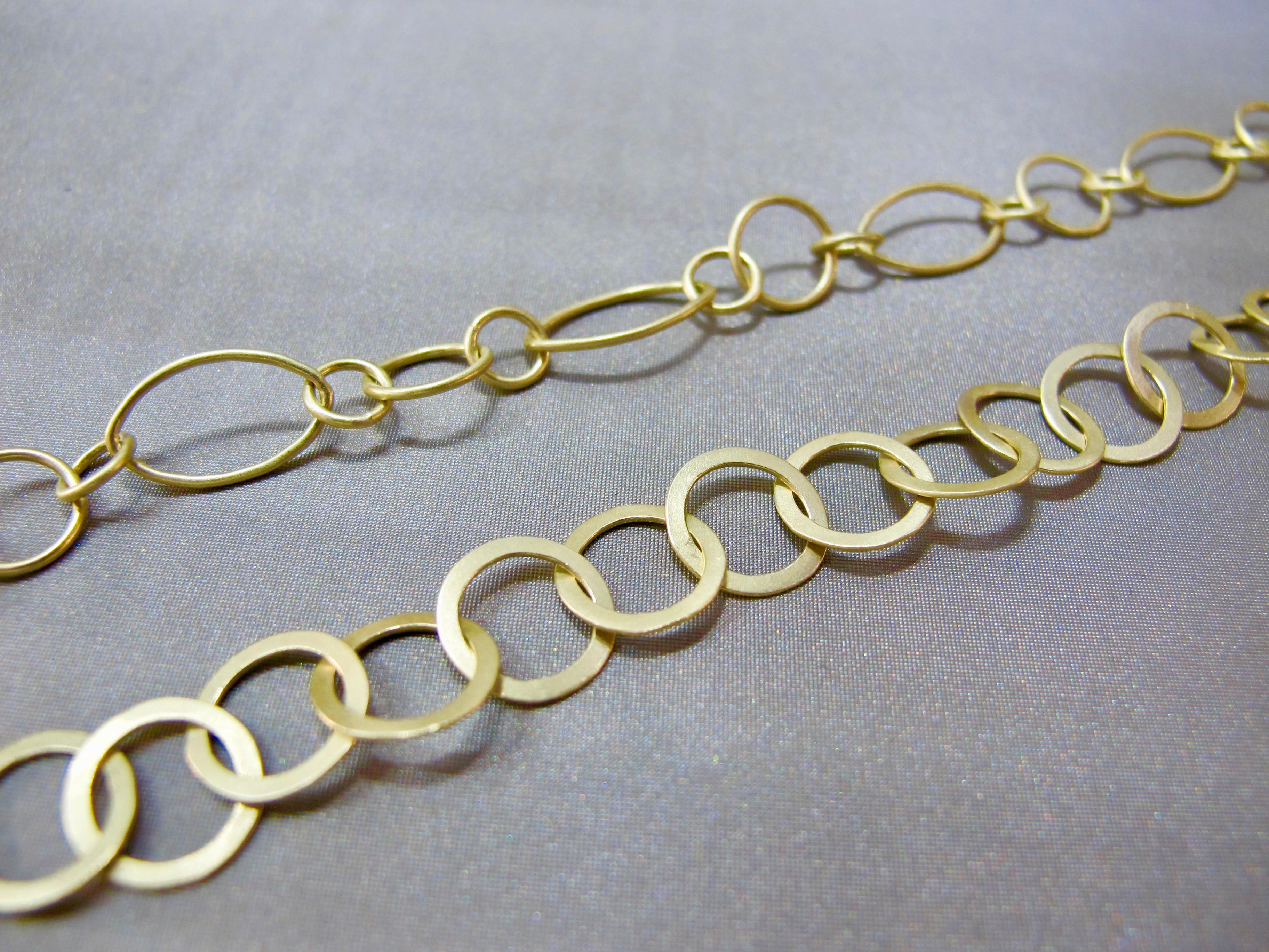 Faye Kim 18 Karat Gold Round Chain Link Bracelet In New Condition For Sale In Westport, CT