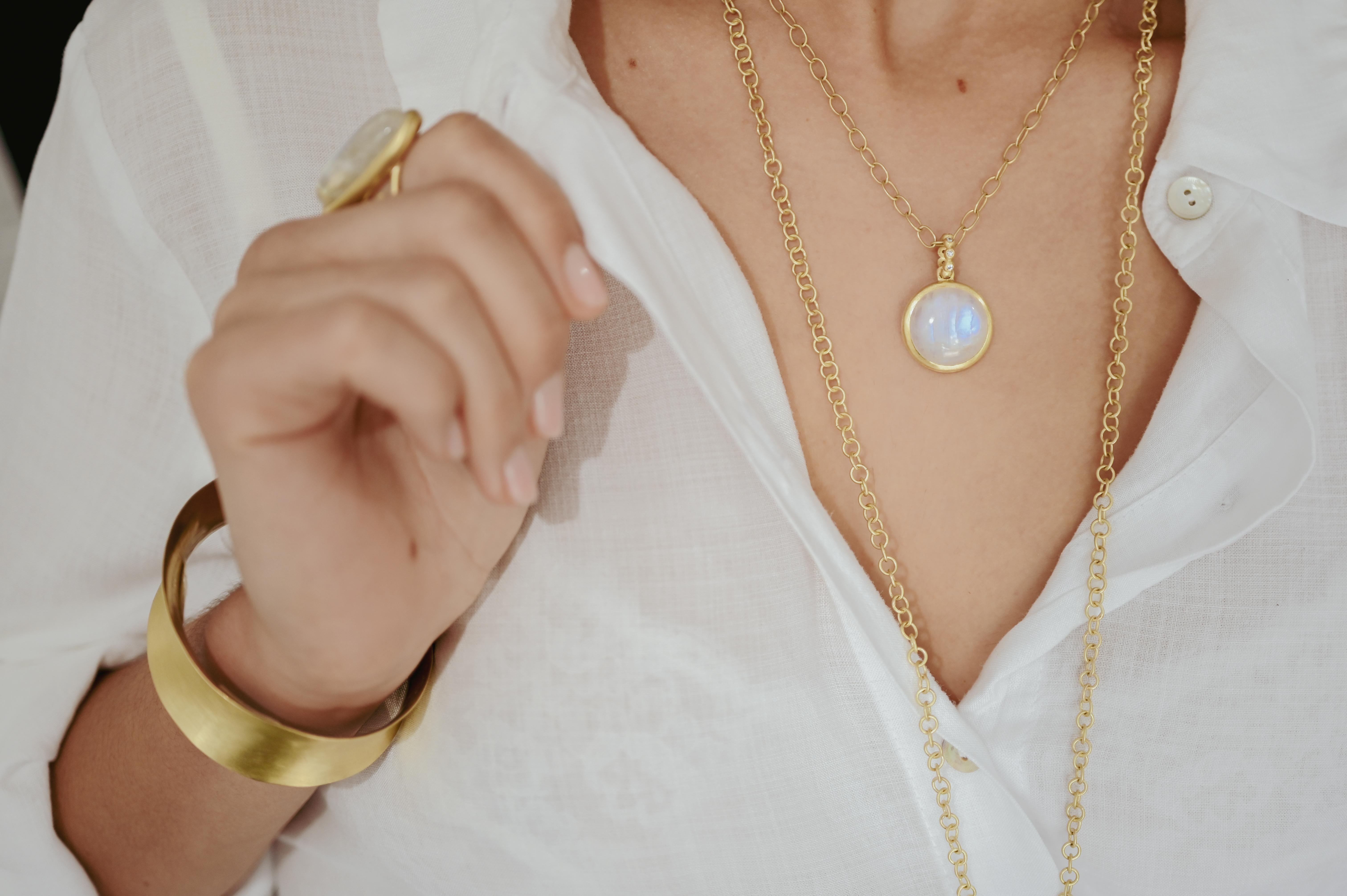 Contemporary Faye Kim 18K Gold Round Moonstone Pendant with Diamond Bail on Handmade Chain For Sale