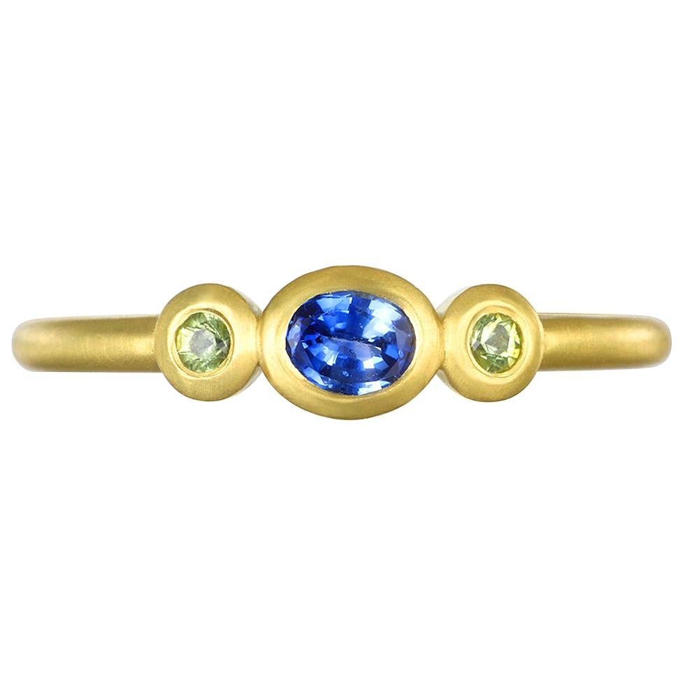 Faye Kim 18 Karat Gold Three-Stone Blue Green Sapphire Stack Ring
