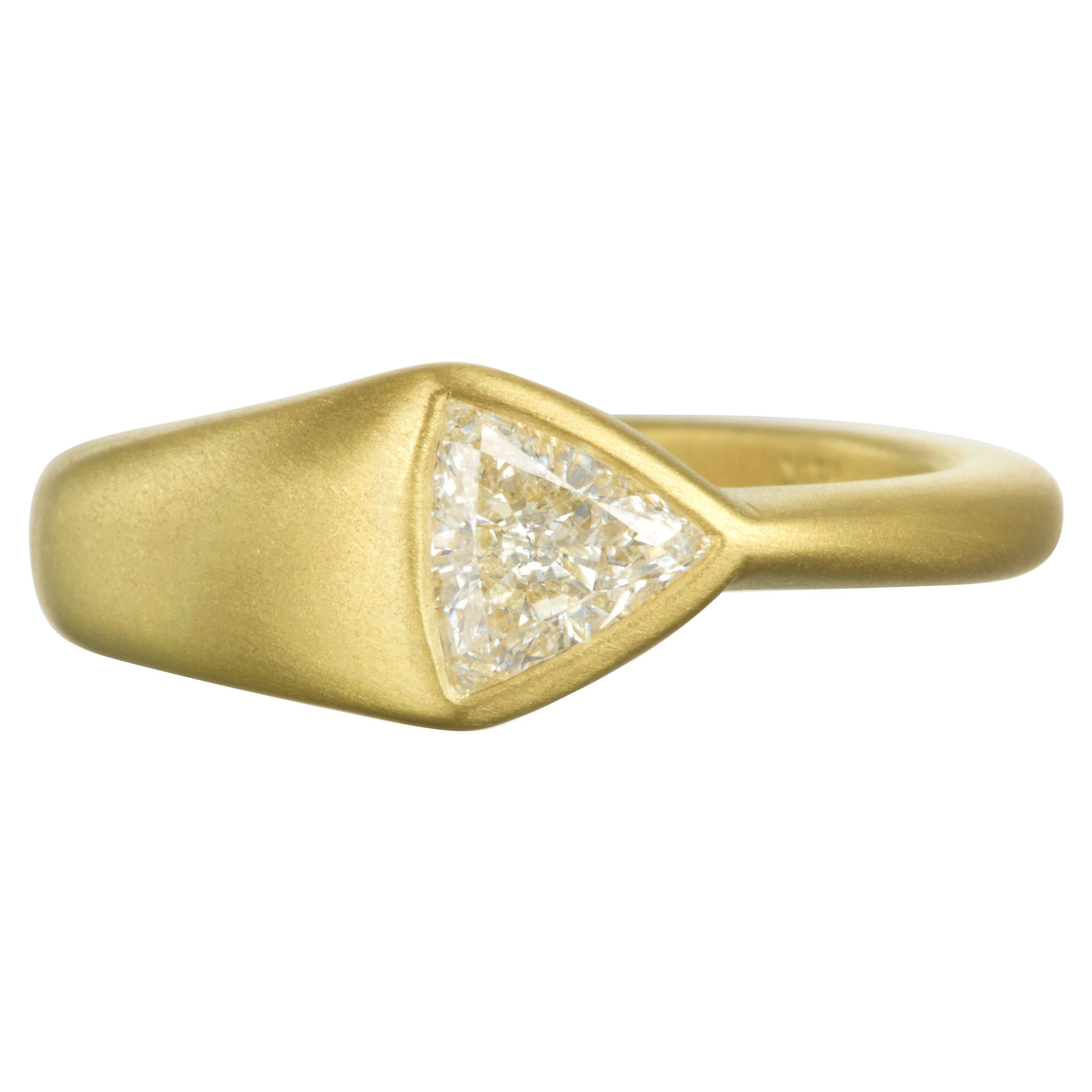 Faye Kim GIA Certified 18 Karat Gold Trillion Cut Diamond Ring