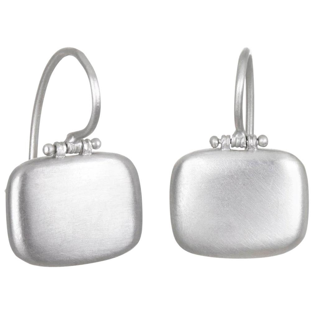 Faye Kim 18 Karat White Gold Hinged Chiclet Earrings For Sale