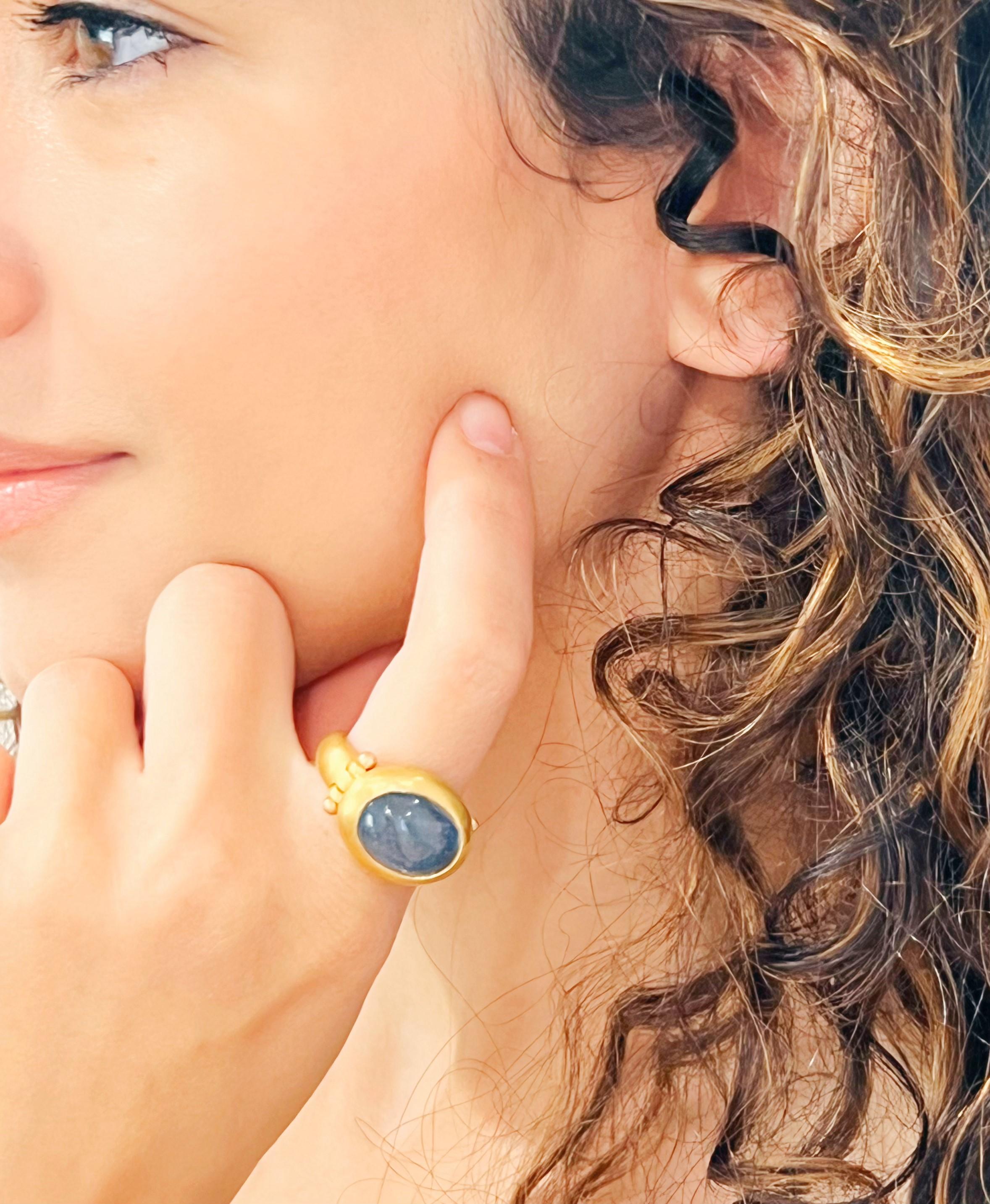 Contemporary Faye Kim 22 Karat Gold Aqua Hinged Bezel Ring For Sale