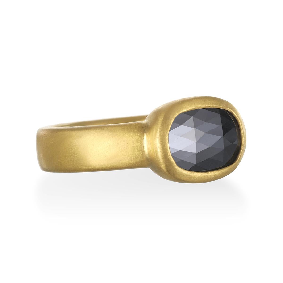 Faye Kim 22 Karat Gold Black Diamond Bezel Ring 

Black Diamond 1.87 cts

Square shank 5 x 2.4mm

Size 7.5 - can be resized

Made in the USA

