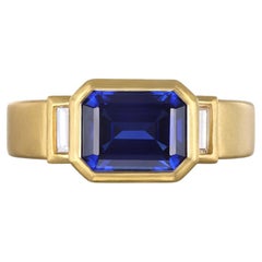 Faye Kim 22 Karat Gold Ceylon Sapphire 3-Stone Ring Faye Kim 22 Karat Gold Ceylon Sapphire 3-Stone Ring