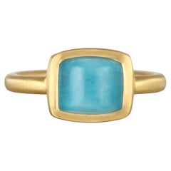 Faye Kim – Ring aus 22-Karat-Gold mit einem Paraíba-Turmalin im Kissen-Schliff